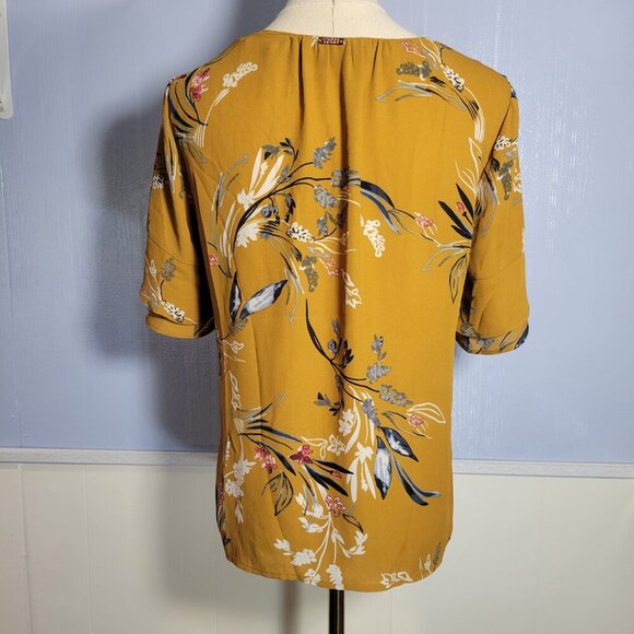 Ivanka Trump Extra Small Goldenrod Floral V Neck Ruffle Short Sleeve Bouse - Picture 6 of 10